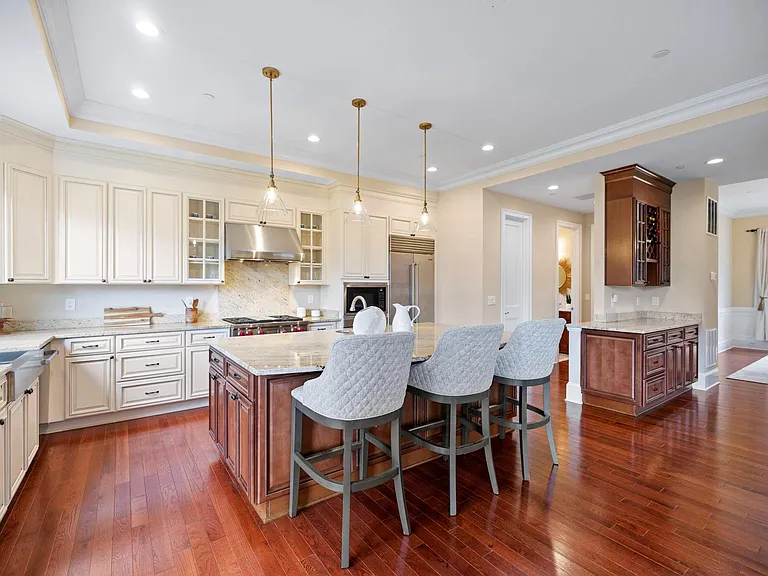 7708 Beech Tree Rd — Photo 14