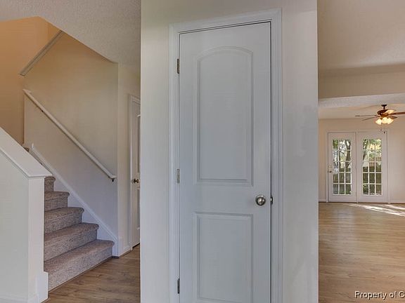 5th image of 712 Prince Ct
