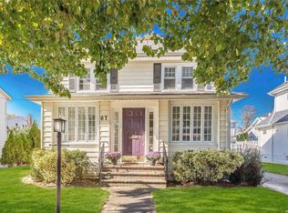 67 Harding Ave, Lynbrook, NY 11563