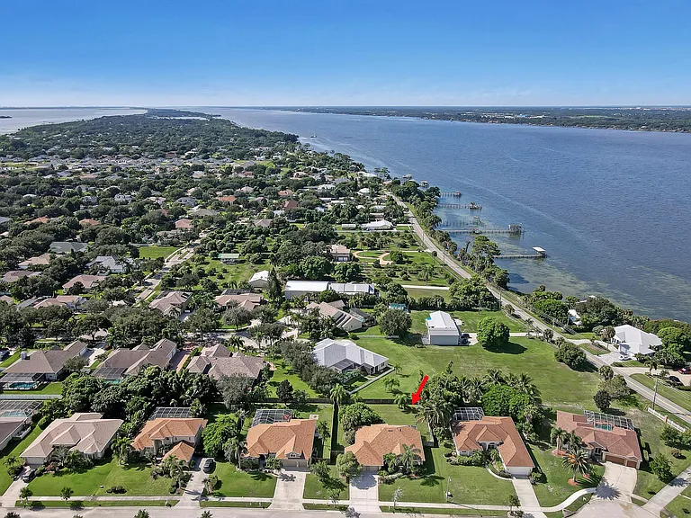 811 Spanish Cay Dr — Photo 36