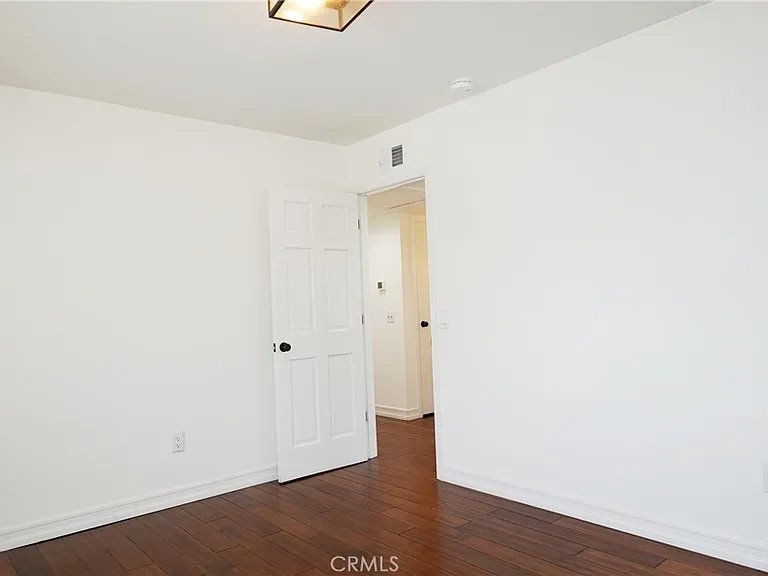 6232 Hesperia Ave — Photo 24
