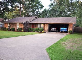 2506 Cherokee Dr, Magnolia, AR 71753