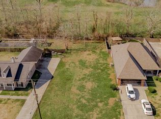 810 Bohne Rd, Port Allen, LA 70767