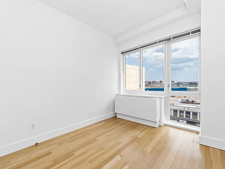 37-14 36th St #7Q — Photo 6