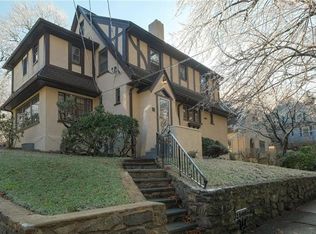 65 Wildwood Rd, New Rochelle, NY 10804