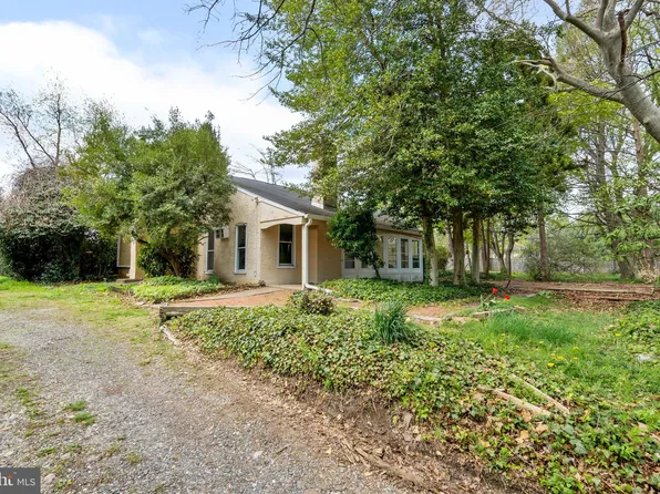 628 Hulmeville Rd, Langhorne, PA 19047