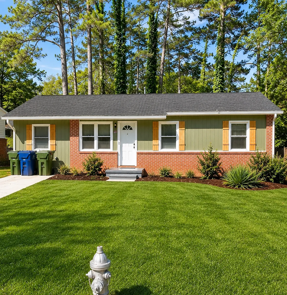 3 bed, 1200 sqft, $1,750 — Photo 1