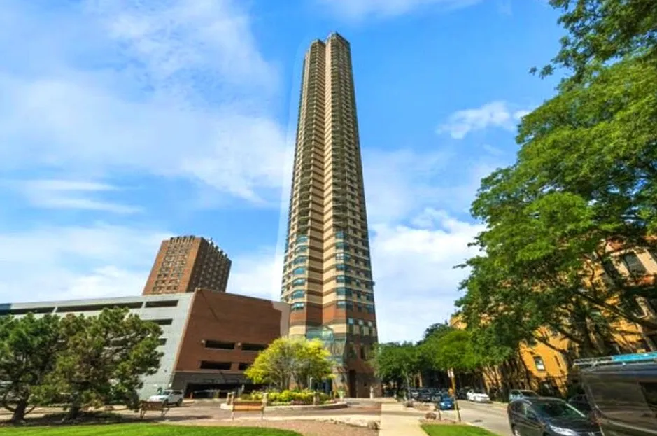 3660 N Lake Shore Dr #2906