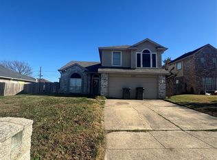 6703 Olivewood Dr, Arlington, TX 76001