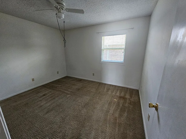 4150 Horseshoe Rd N #3 — Photo 5