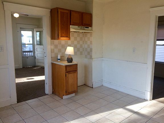 5th image of 1004 Buhrer Ave