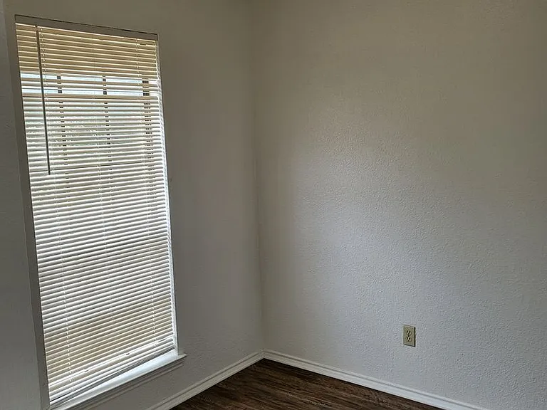 1209 Avondale Ct #C — Photo 5