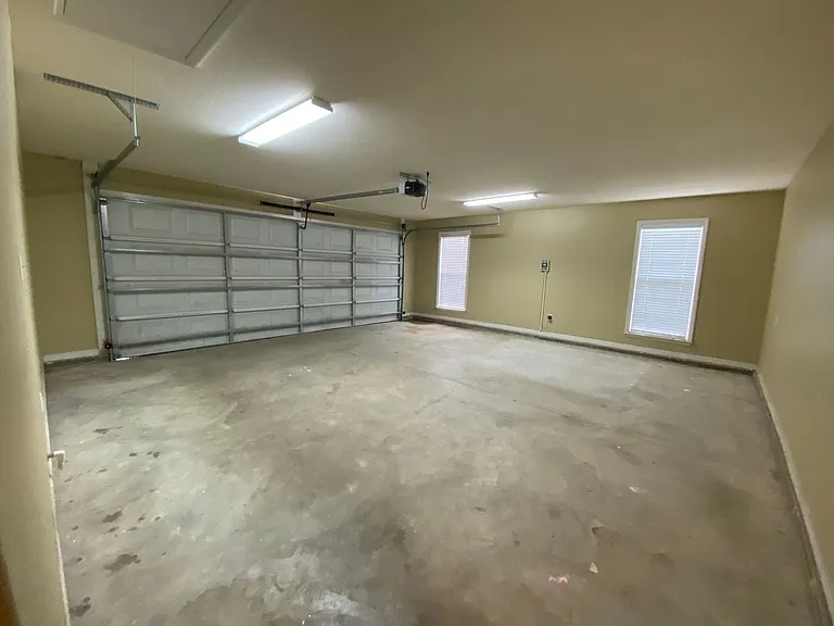 5618 Emily Ln — Photo 13