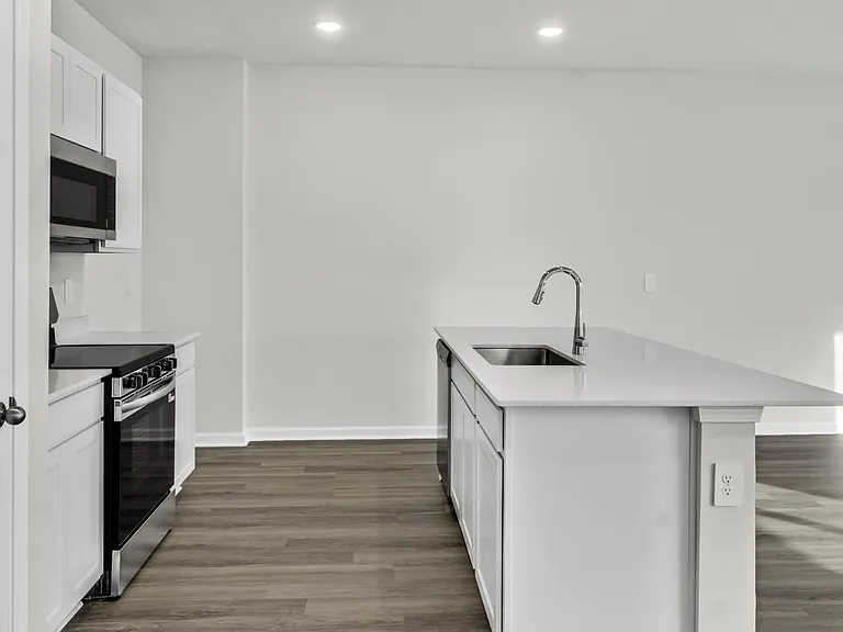 120 Betty Williams Dr — Photo 16