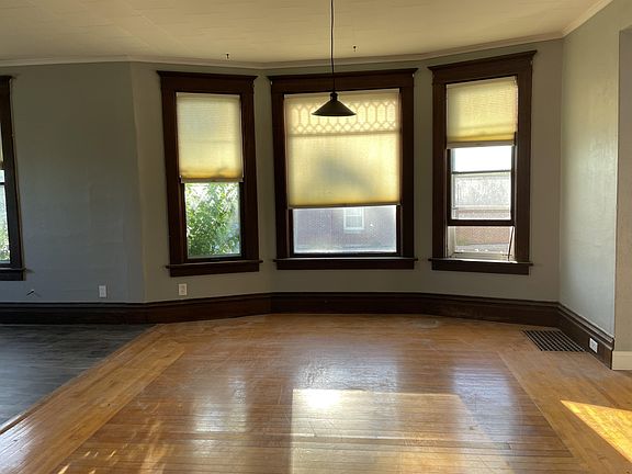 5th image of 314 Otter Ave #1
