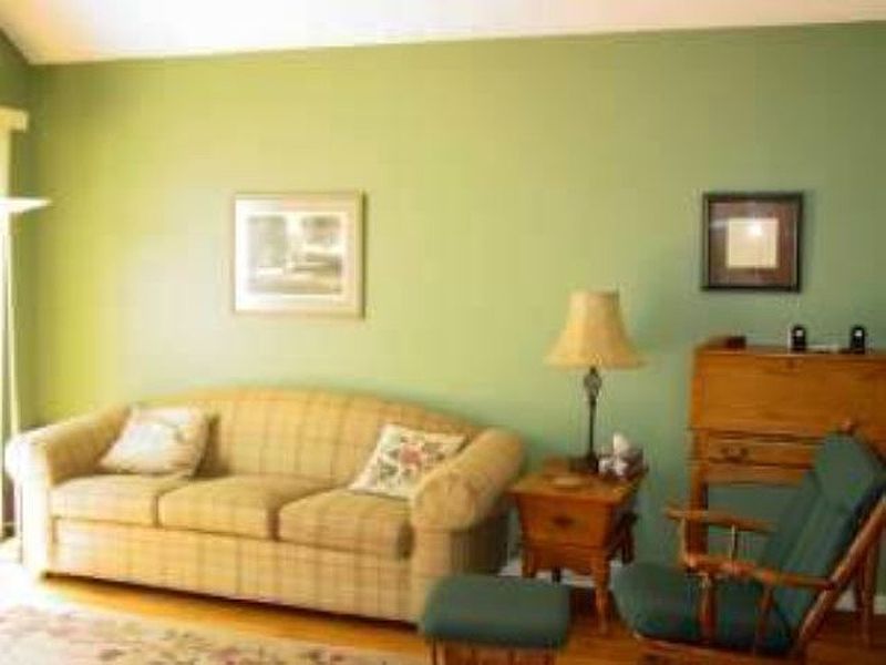 4th image of 11 CANDLEWOOD Lane