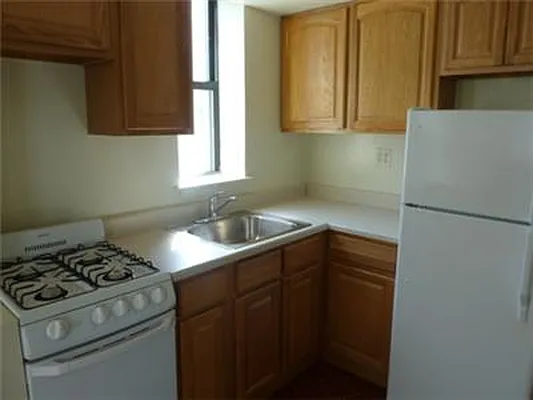 Rented by Cohen Smith Chang LLC | media 23