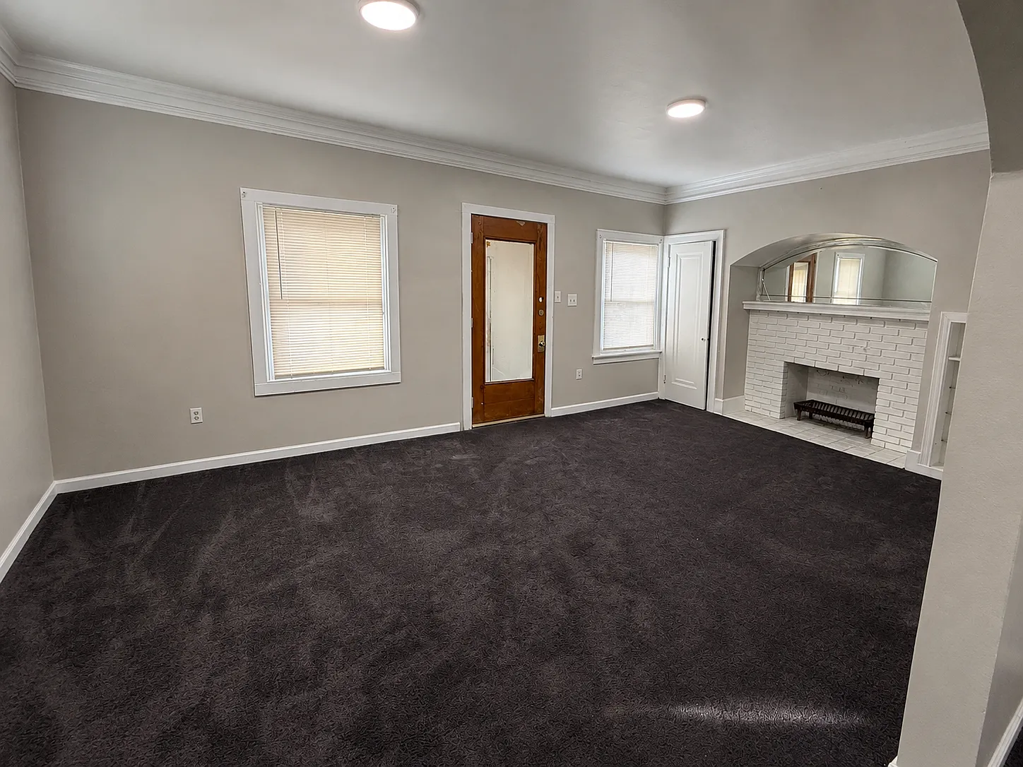 4 bed, 1221 sqft, $1,450 — Photo 2
