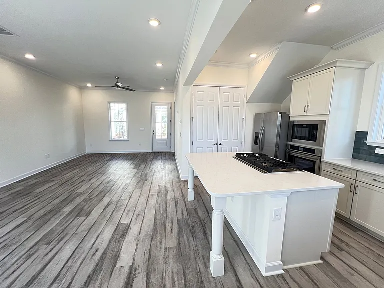2800 Cook Cir #A — Photo 13