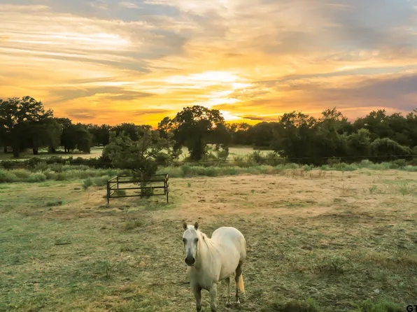 1709 County Road 4680, Boyd, TX 76023