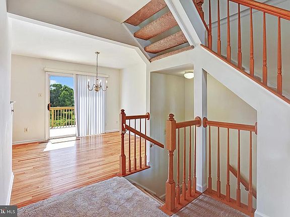 2nd image of 136 Attic Ct