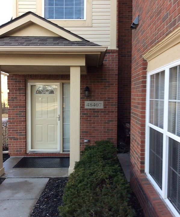 1st image of 48407 Manor Bridge Dr