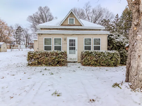 120 3rd St E, Browerville, MN 56438