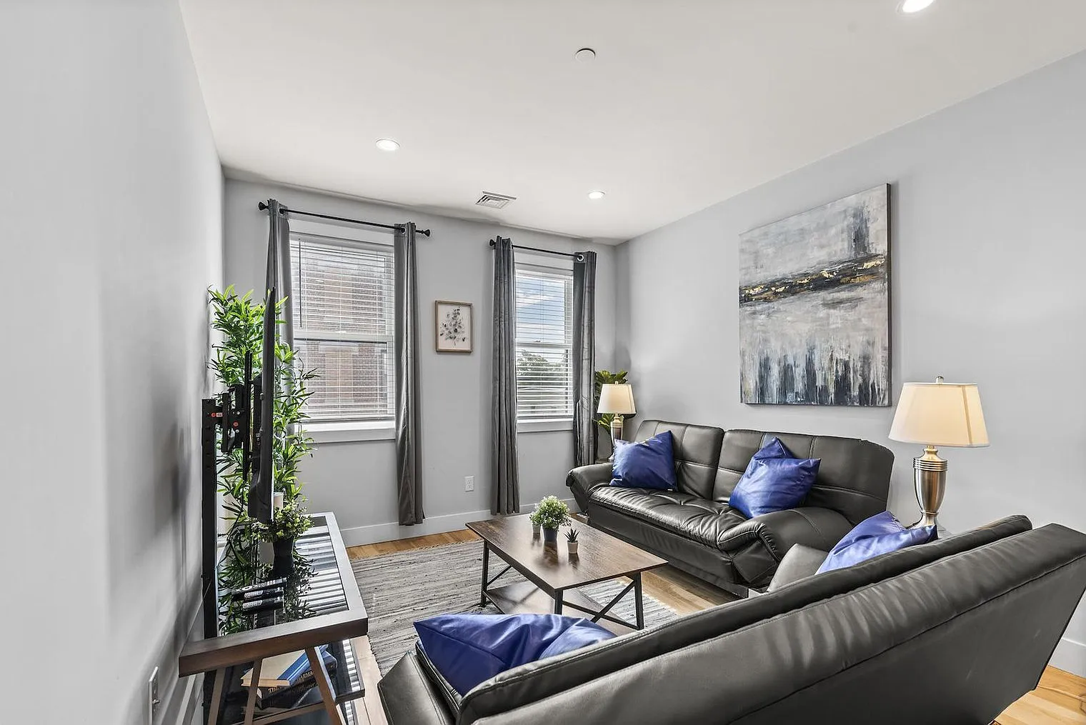 2 bed, 2.0 bath, 968 sqft, $3,009 — Photo 4