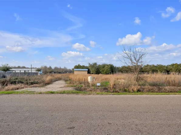 13404 Buls Rd, East Bernard, TX 77435