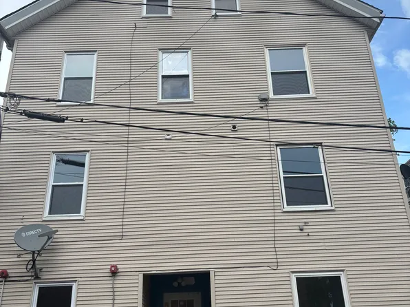 10 Howard St #1, Salem, MA 01970