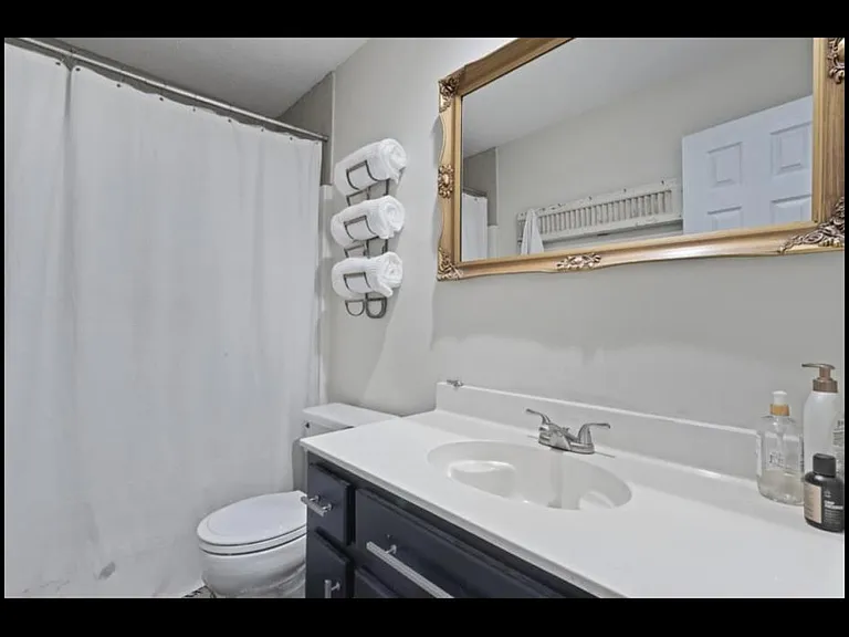 3905 Yosemite Dr — Photo 7