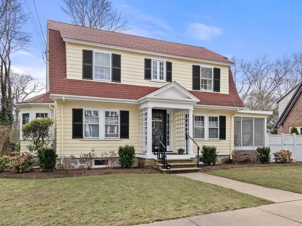4 Mayflower Ter, Newton, MA 02461