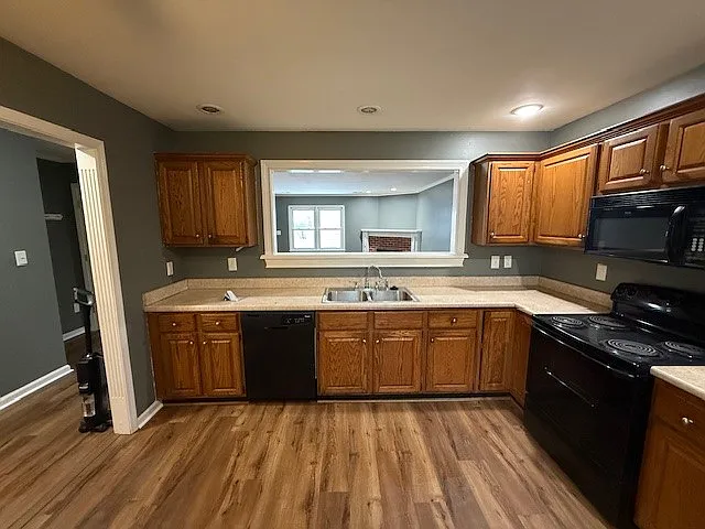 4733 Hartland Pkwy — Photo 6