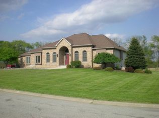 929 Sundew Dr, Westville, IN 46391