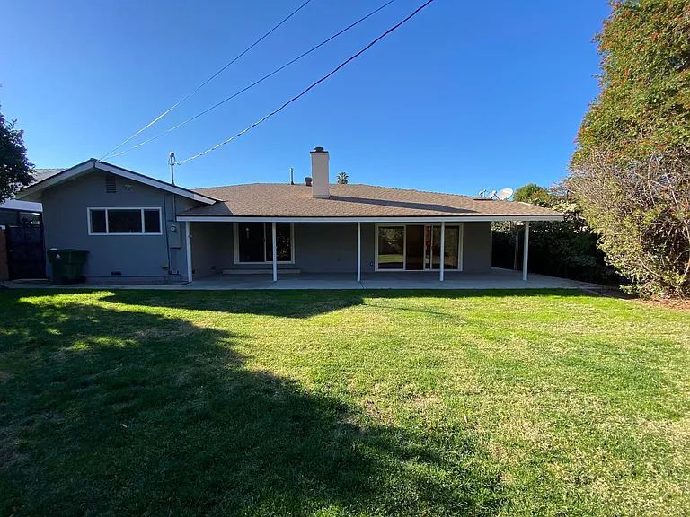 5900 Cahill Ave — Photo 33