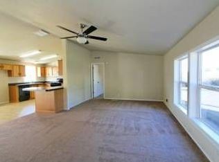 10000 NE Fox Farm Rd, Dundee, OR 97115