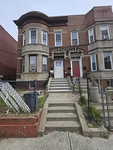 236 Fulton Ave Photo 1