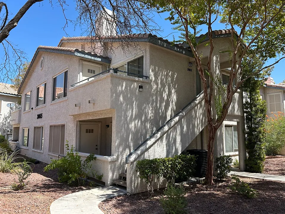 3065 Casey Dr #102