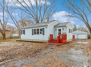 1710 Parklane Ave, McHenry, IL 60050