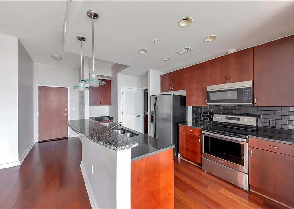 400 W Peachtree St NW #3908
