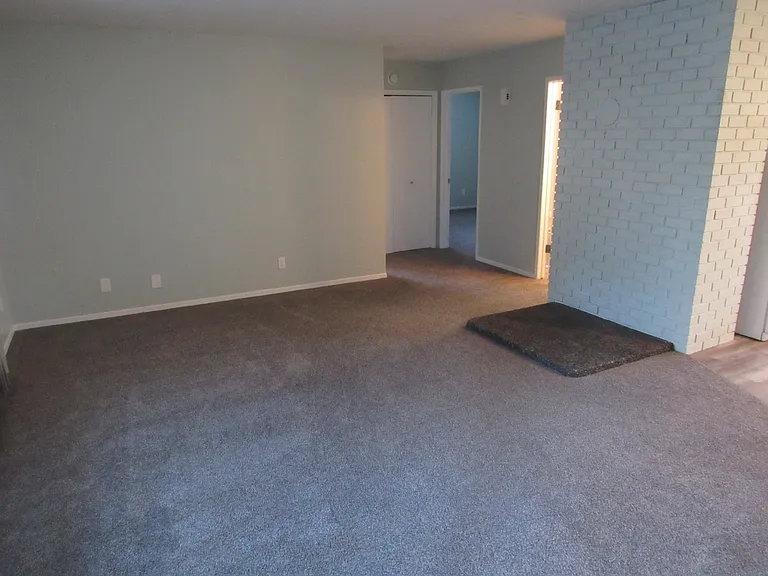 2828 N Julia St — Photo 20