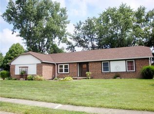 285 Raintree Dr, Danville, IN 46122