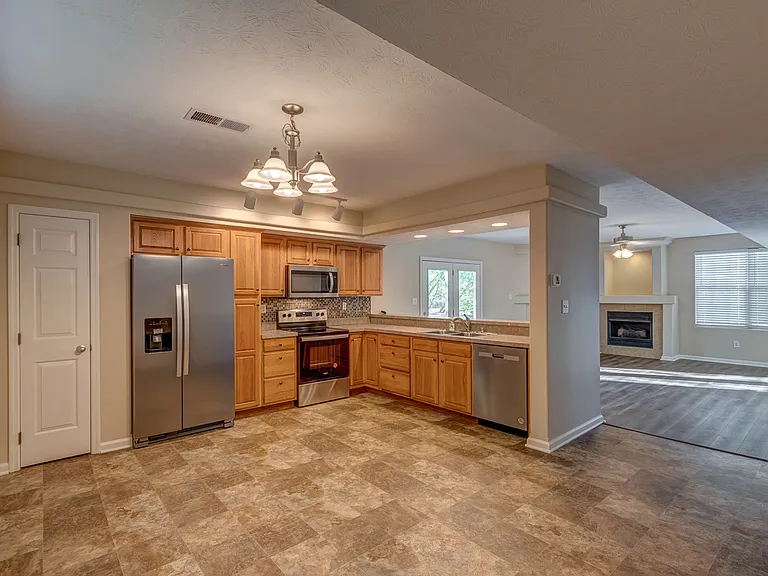 341 Darenia Ln — Photo 15