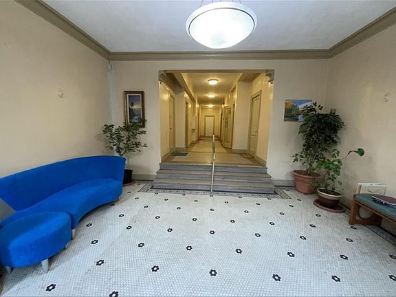 2nd image of 1818 Vernon St NW APT 203