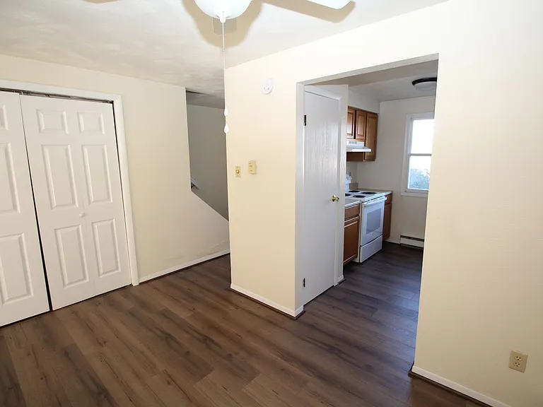 351 W Grape St — Photo 13