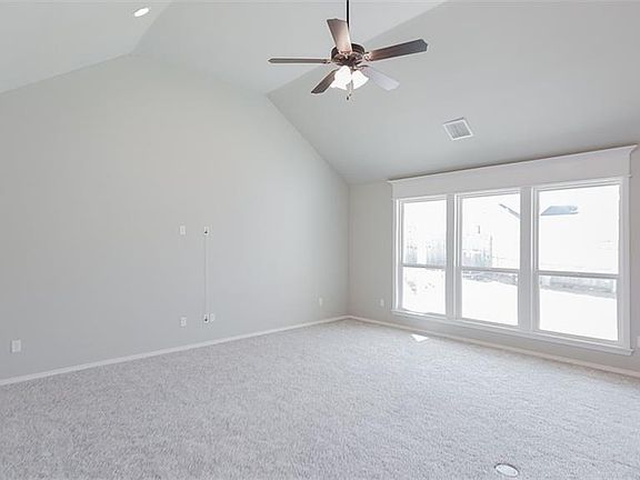 5th image of 8316 NW 151st St