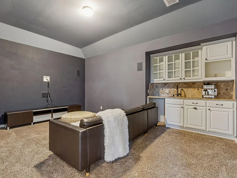 112 Chatfield Dr — Photo 20