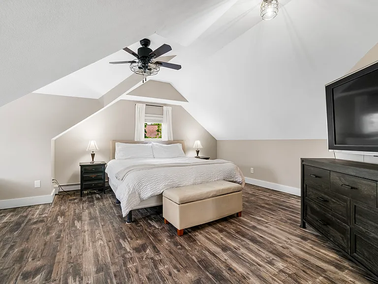 Spacious primary bedroom