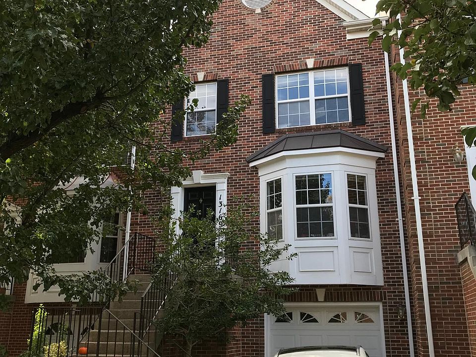 Exterior, 1 car garage, driveway fits 2 cars