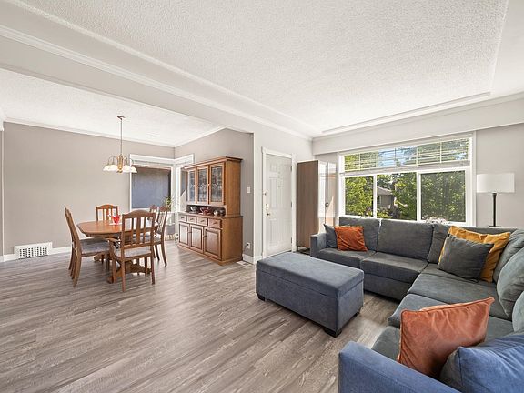 3rd image of 5743 Saint Margarets St